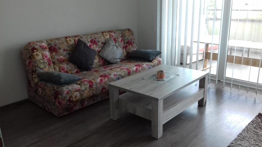 Appartement Apartman Edita - Byt S Terasou A Parkovacim Stanim, Topolova, Olomouc Extérieur photo